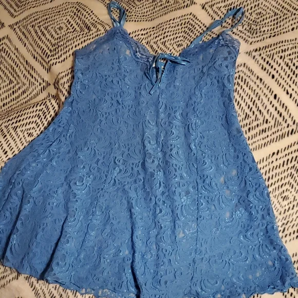 Blue nightie - Picture 3 of 7